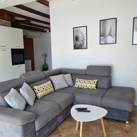 Sea View Apartmán *