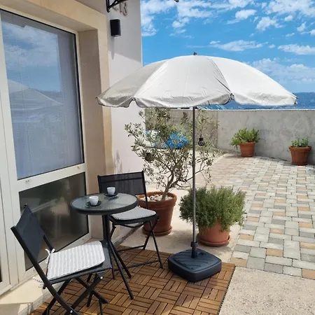 Apartment Sea View Lumbarda
