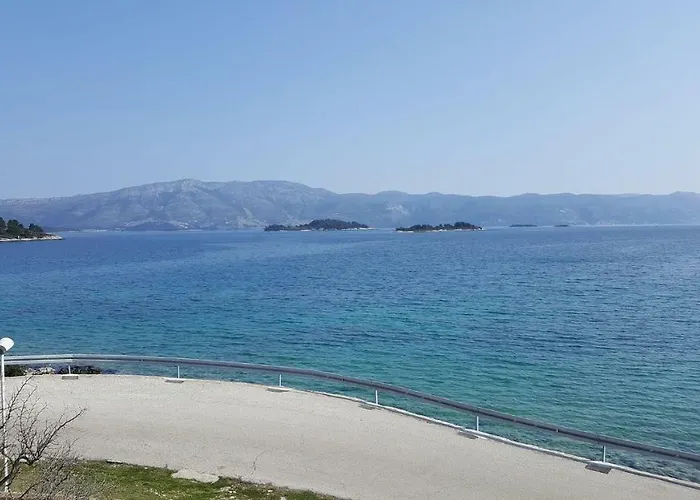 Apartment Sea View Lumbarda